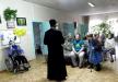 Клирик Спировского благочиния посетил Выдропужский дом-интернат для престарелых и инвалидов