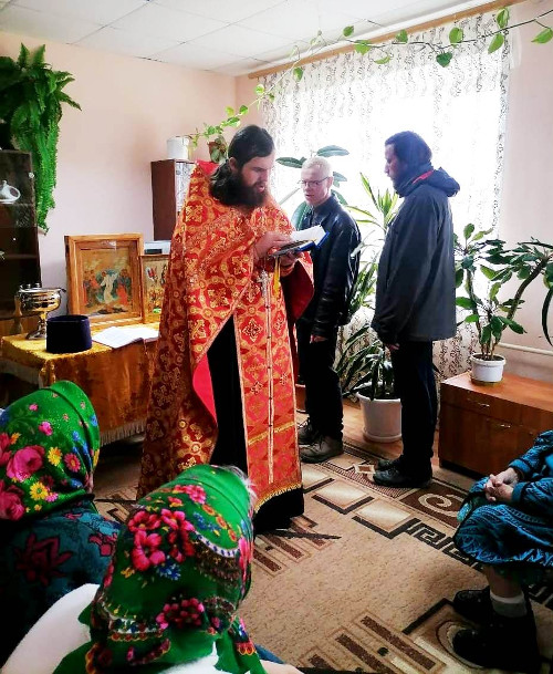 Поздравление насельников Дома-интерната д. Топалки Сандовского муниципального округа с праздником Пасхи